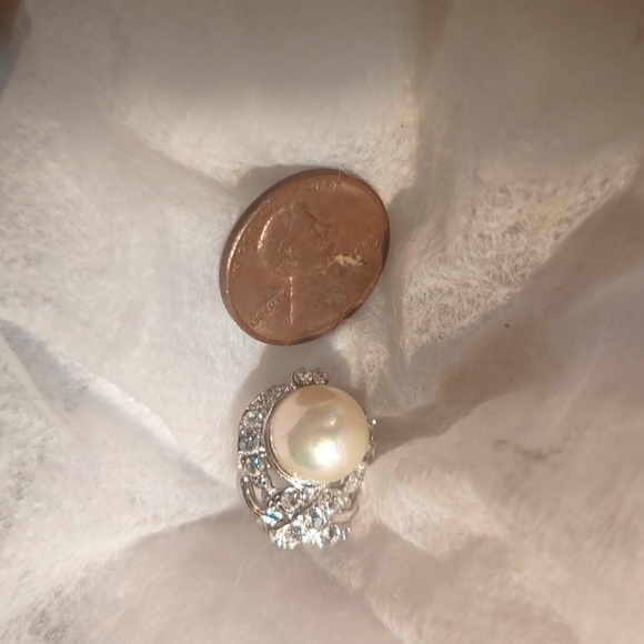 VTG Pearl Rhinestone ears - Picture 4 of 5